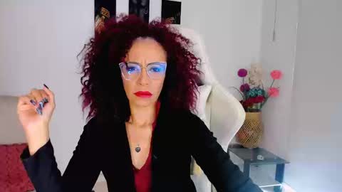 Scarlett online show from September 19, 2025, 9:04 pm