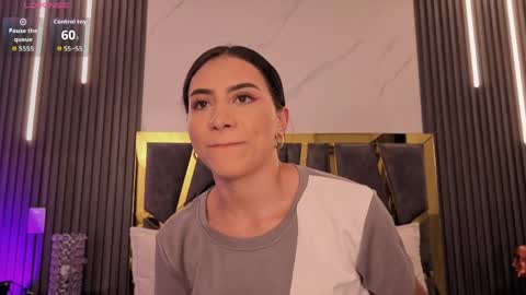scarlettorres online show from May 1, 2026, 6:23 pm
