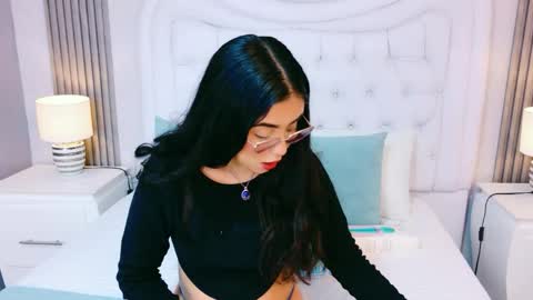 Scarlett Petrova online show from April 30, 2026, 11:27 am