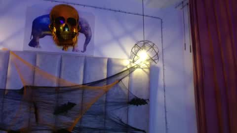 Snapshot of scarlettqueencs chatting on November 2, 2025, 4:37 am Scarlett online show from November 2, 2025, 4:37 am