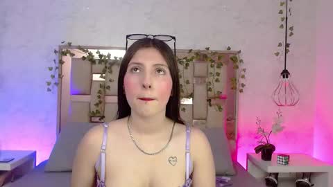 Scarlet online show from November 26, 2025, 11:44 am