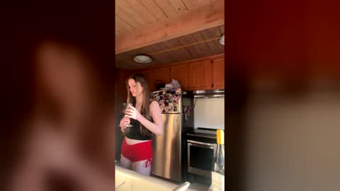 scarlettvoss1 online show from March 26, 2026, 1:44 am