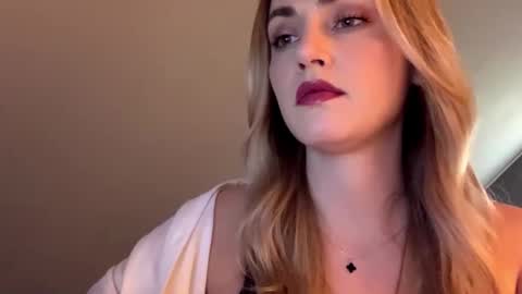 ScarlettxBlonde online show from April 16, 2026, 3:24 pm