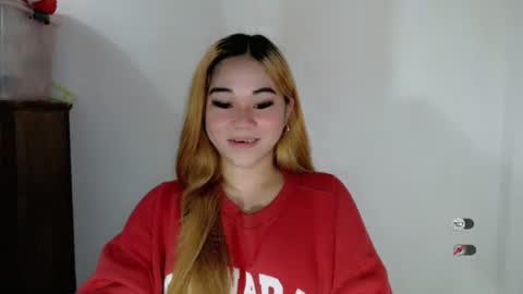 Snapshot of scarletvamp chatting on October 5, 2025, 11:57 pm scarletvamp online show from October 5, 2025, 11:57 pm