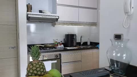 SCARLLET online show from September 17, 2025, 8:32 pm