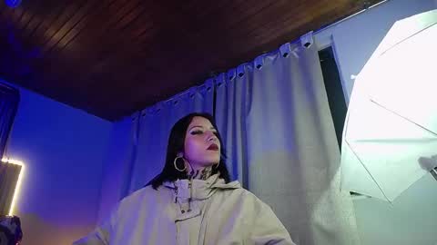 Scarllett online show from November 8, 2025, 6:24 am