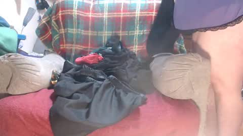 Scarlotta online show from November 17, 2025, 9:42 pm