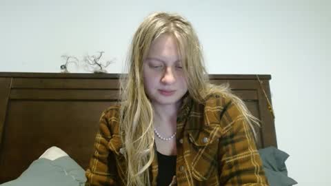 ScarTit Bernhard online show from February 2, 2025, 4:48 am