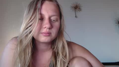 Snapshot of scartit chatting on May 18, 2026, 1:56 am ScarTit Bernhard online show from May 18, 2026, 1:56 am