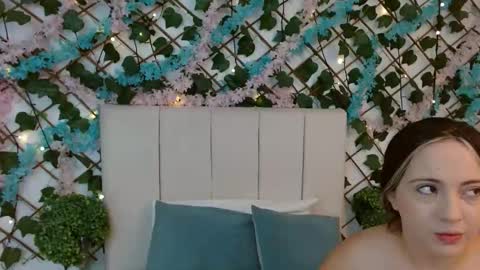 SCARLET online show from November 30, 2025, 10:30 am