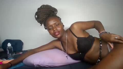 scentedfriction online show from September 13, 2025, 7:02 pm