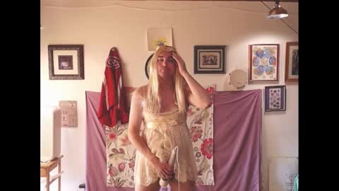 sch00lgirlass online show from November 19, 2025, 6:41 pm