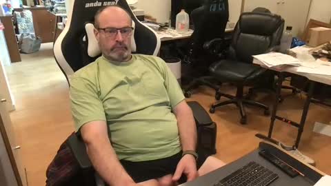 Snapshot of schief6218 chatting on March 5, 2026, 12:45 pm schief6218 online show from March 5, 2026, 12:45 pm