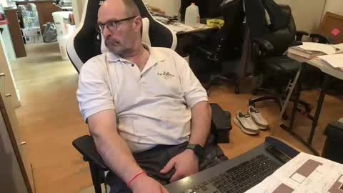 Snapshot of schief6218 chatting on March 25, 2026, 1:33 am schief6218 online show from March 25, 2026, 1:33 am