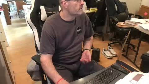 Snapshot of schief6218 chatting on March 25, 2026, 3:40 pm schief6218 online show from March 25, 2026, 3:40 pm