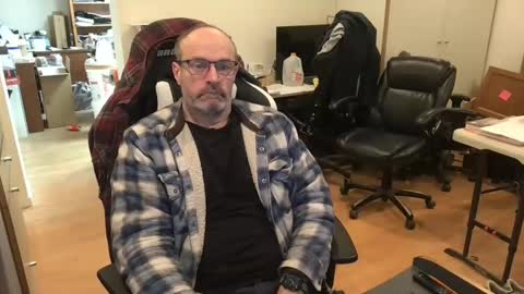 Snapshot of schief6218 chatting on April 2, 2026, 1:09 pm schief6218 online show from April 2, 2026, 1:09 pm