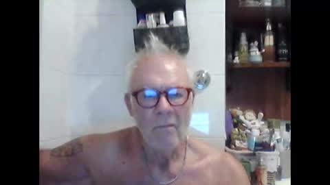 schizzodoro online show from September 19, 2025, 2:57 am