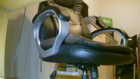 Fritz Schluepper online show from November 13, 2025, 9:47 pm