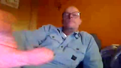 schmuhbaer1 online show from October 13, 2025, 3:01 pm