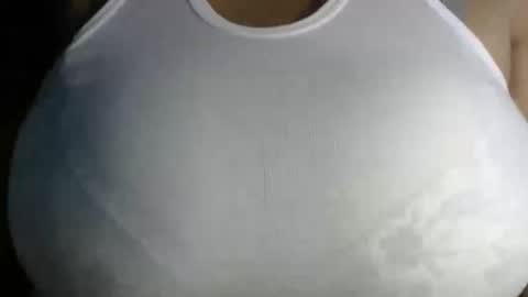 Snapshot of schoco_milf chatting on October 12, 2025, 1:10 pm mai latina online show from October 12, 2025, 1:10 pm