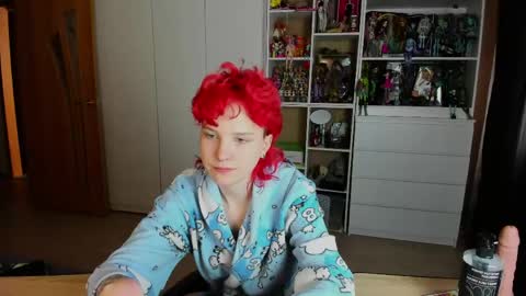 Rina online show from April 26, 2026, 7:28 am