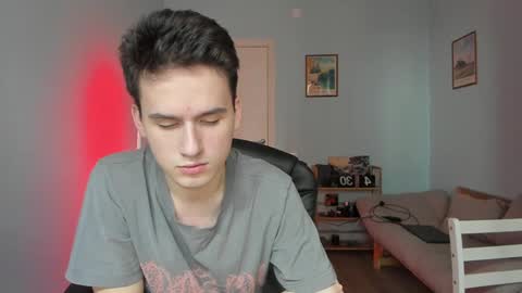 Snapshot of scooby_r chatting on January 31, 2025, 8:32 am Thomas brunette and Alex blond online show from January 31, 2025, 8:32 am