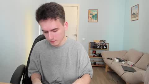 Snapshot of scooby_r chatting on February 23, 2025, 9:44 am Thomas brunette and Alex blond online show from February 23, 2025, 9:44 am