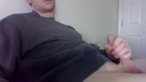 scooter912 online show from November 4, 2025, 6:40 pm