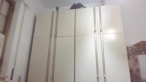 Snapshot of scotchwhieskie chatting on November 17, 2025, 7:19 pm scotchwhieskie online show from November 17, 2025, 7:19 pm