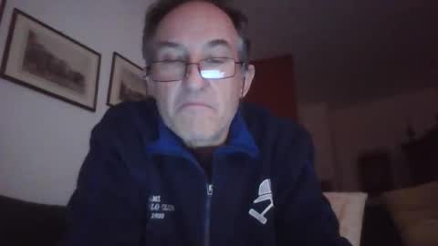 Snapshot of scotchwhieskie chatting on January 8, 2026, 10:45 pm scotchwhieskie online show from January 8, 2026, 10:45 pm