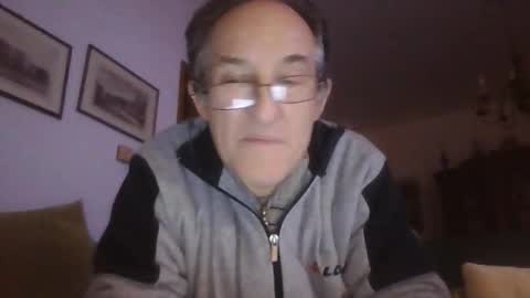 Snapshot of scotchwhieskie chatting on February 1, 2026, 10:41 pm scotchwhieskie online show from February 1, 2026, 10:41 pm