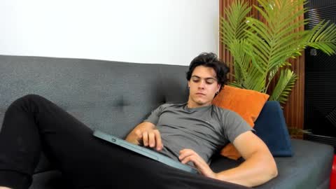 scott_delta online show from February 16, 2025, 1:14 am