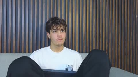 scott_delta online show from September 9, 2025, 12:26 pm