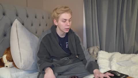 Snapshot of scottish_twink01 chatting on February 24, 2026, 1:03 am danny online show from February 24, 2026, 1:03 am