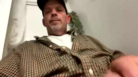 Snapshot of scottj603603 chatting on October 26, 2025, 12:27 am scottj603603 online show from October 26, 2025, 12:27 am