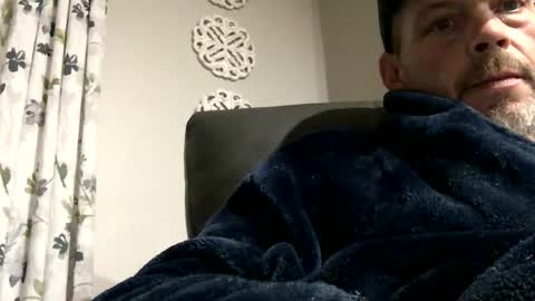 scottj603603 online show from November 3, 2025, 8:37 am