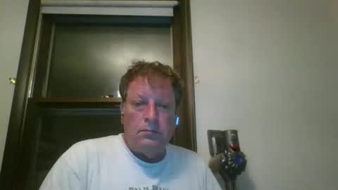 Snapshot of scottpbi52 chatting on April 28, 2026, 2:27 am scottpbi52 online show from April 28, 2026, 2:27 am