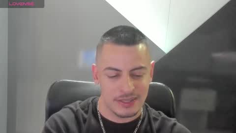 Snapshot of scotty_music chatting on September 24, 2025, 10:35 pm Ricardo online show from September 24, 2025, 10:35 pm