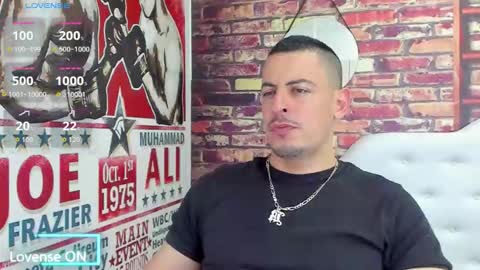 Snapshot of scotty_music chatting on October 6, 2025, 11:46 pm Ricardo online show from October 6, 2025, 11:46 pm