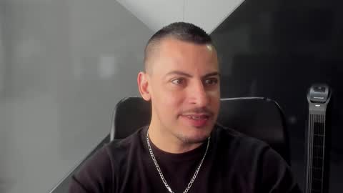 Snapshot of scotty_music chatting on February 11, 2026, 2:33 pm Ricardo online show from February 11, 2026, 2:33 pm