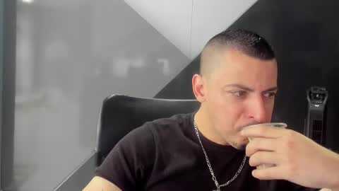 Snapshot of scotty_music chatting on March 22, 2026, 12:41 pm Ricardo online show from March 22, 2026, 12:41 pm