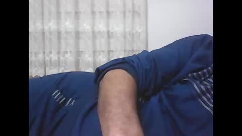 Snapshot of screw2 chatting on December 17, 2024, 7:15 pm Evren online show from December 17, 2024, 7:15 pm