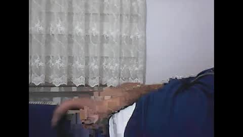 Snapshot of screw2 chatting on December 22, 2024, 7:31 pm Evren online show from December 22, 2024, 7:31 pm