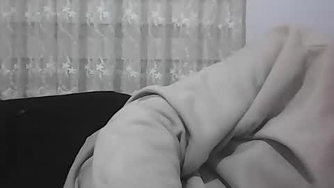 Snapshot of screw2 chatting on January 17, 2025, 5:19 pm Evren online show from January 17, 2025, 5:19 pm