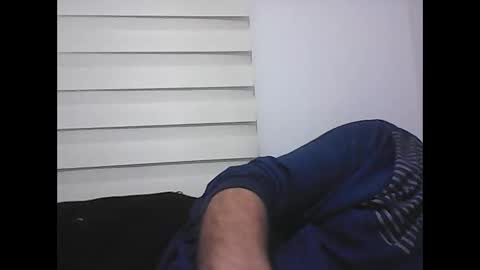 Snapshot of screw2 chatting on February 13, 2025, 9:27 pm Evren online show from February 13, 2025, 9:27 pm