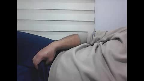 Snapshot of screw2 chatting on February 19, 2025, 7:27 pm Evren online show from February 19, 2025, 7:27 pm