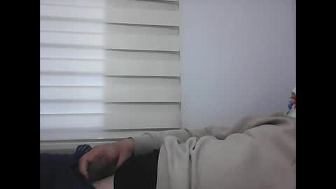 Snapshot of screw2 chatting on February 23, 2025, 2:25 pm Evren online show from February 23, 2025, 2:25 pm