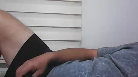 Snapshot of screw2 chatting on October 20, 2025, 6:19 pm Evren online show from October 20, 2025, 6:19 pm