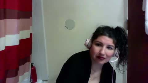 Snapshot of scumbagsmith chatting on February 12, 2026, 11:05 am Danni online show from February 12, 2026, 11:05 am