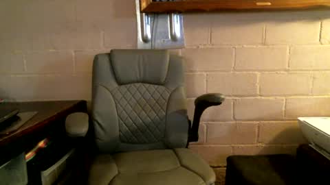 Snapshot of sdh69 chatting on October 4, 2025, 6:39 pm eating pussy  sucking dick online show from October 4, 2025, 6:39 pm